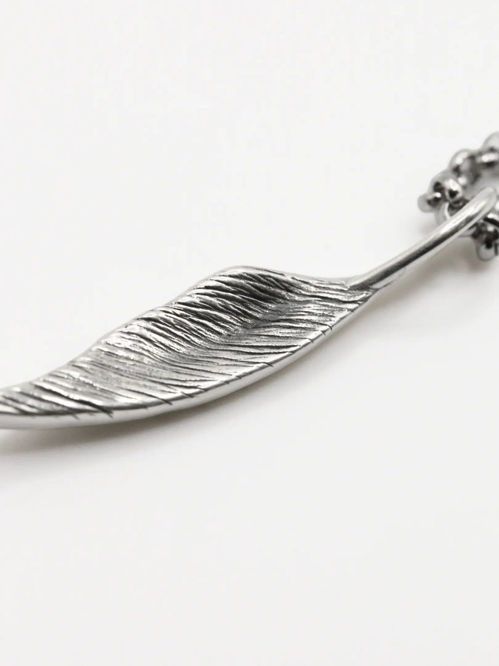 Hane Pendant