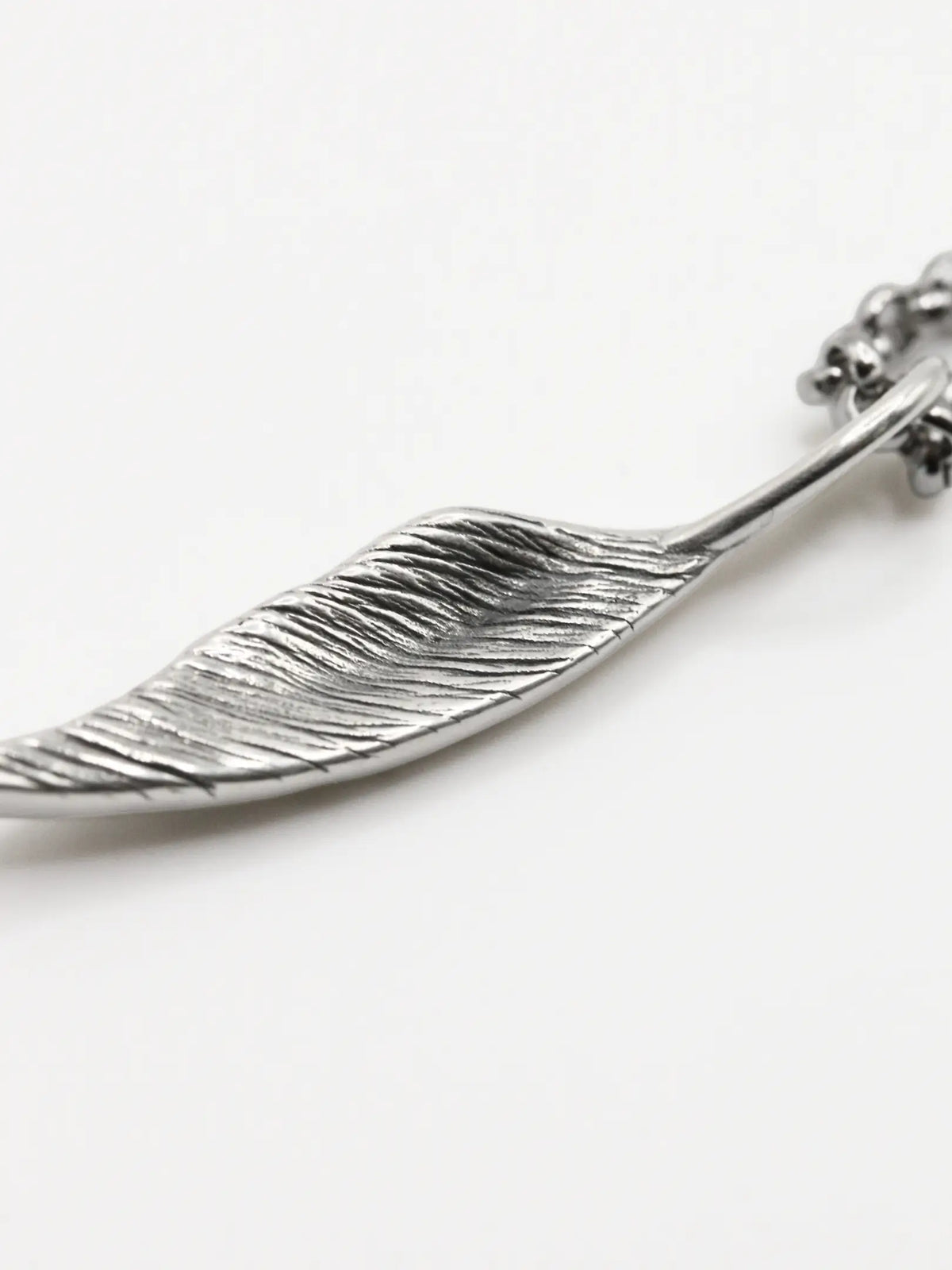 Hane Pendant