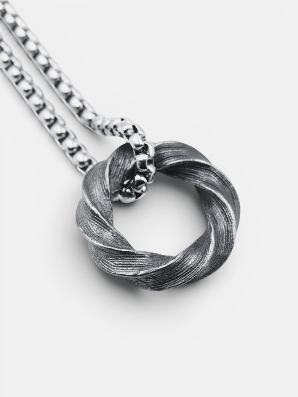Nagare Ori Pendant