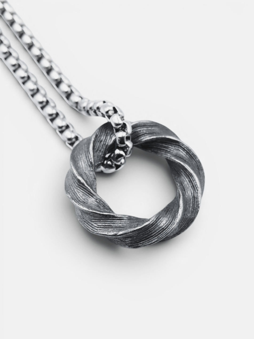 Nagare Ori Pendant
