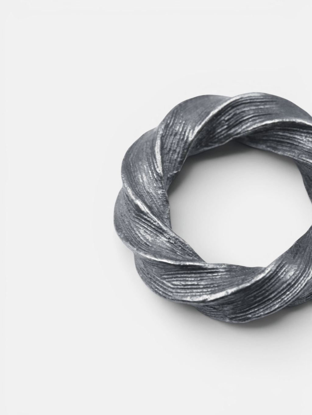 Nagare Ori Pendant