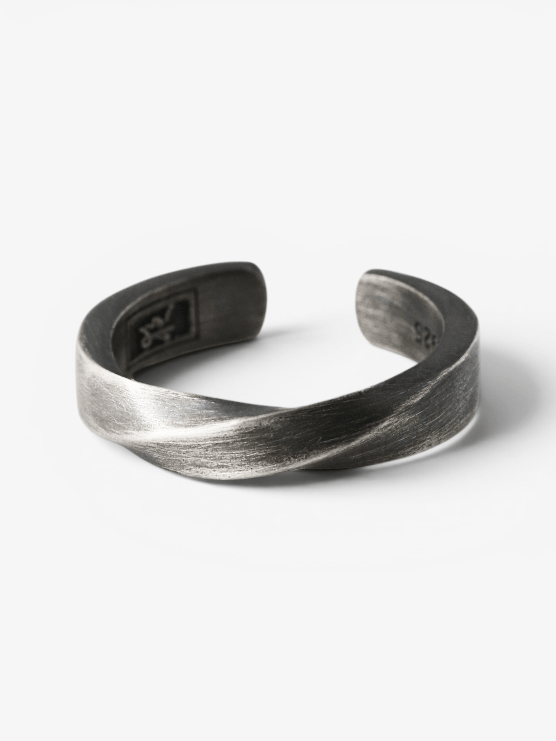 Nagare Ring