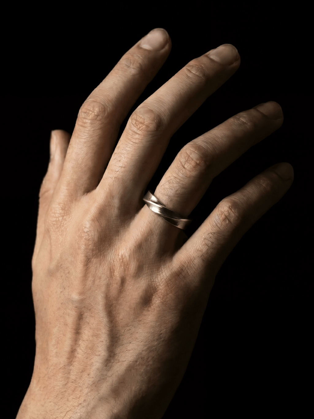 Nagare Ring