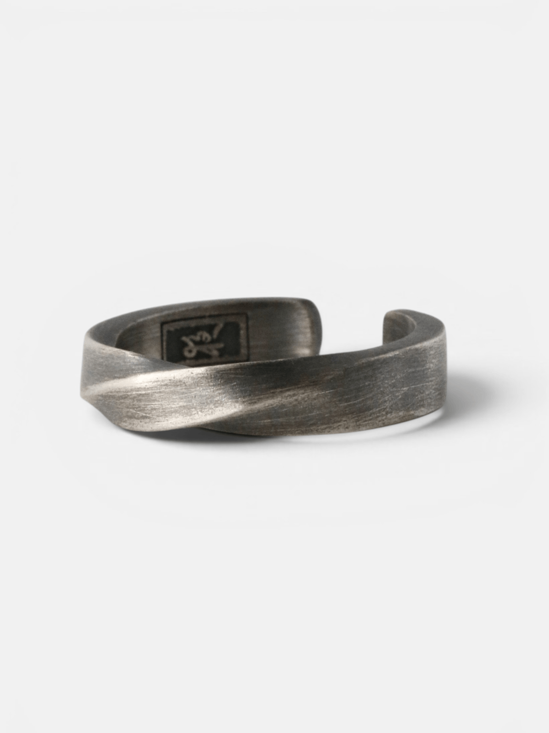 Nagare Ring
