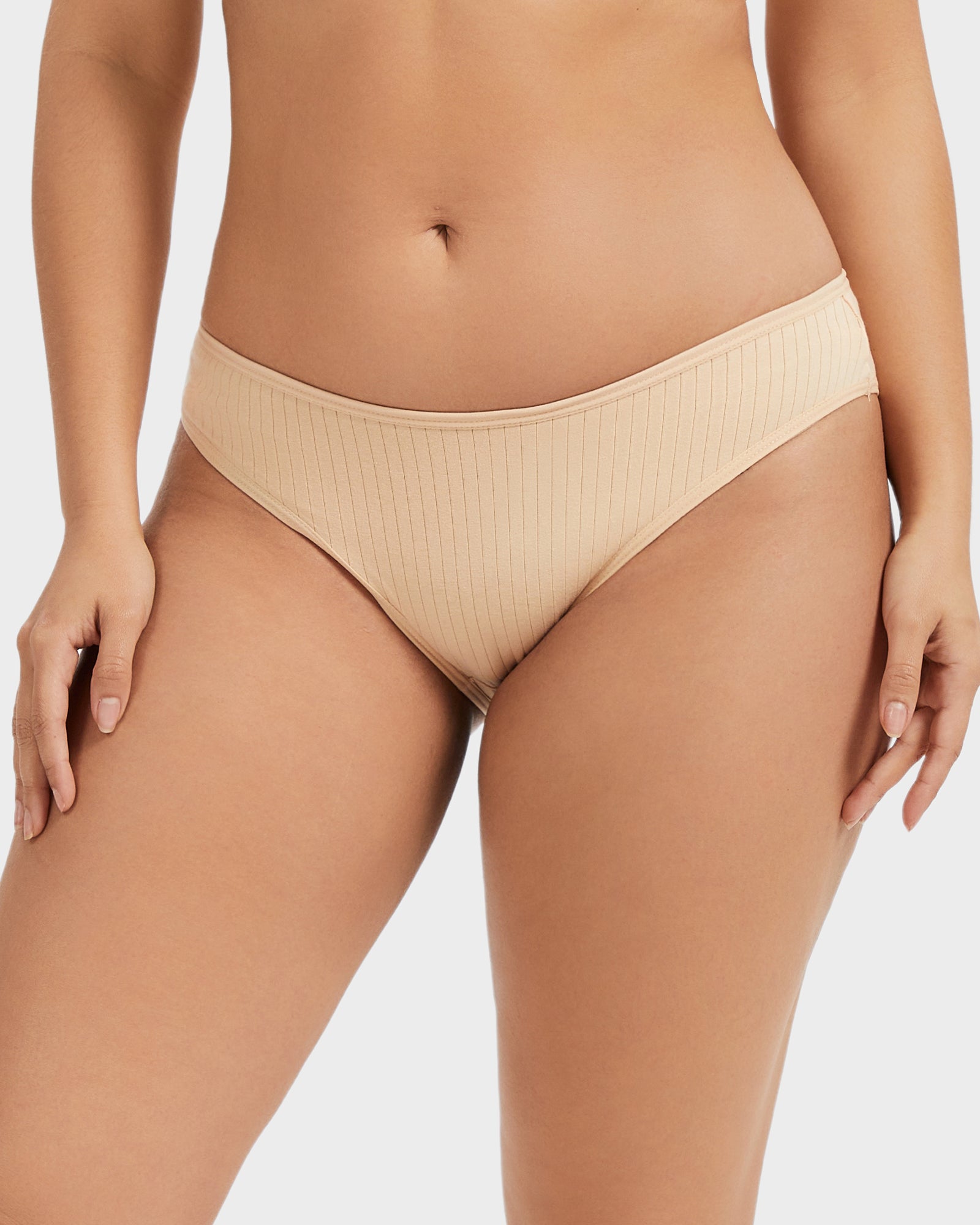 Everyday Comfort Low-Waist Cotton Briefs (4 Pack) Secondary image