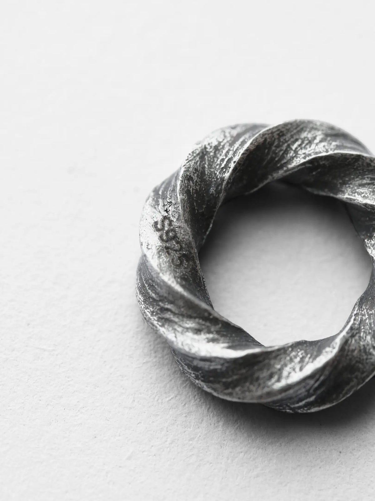 Nagare-En Pendant